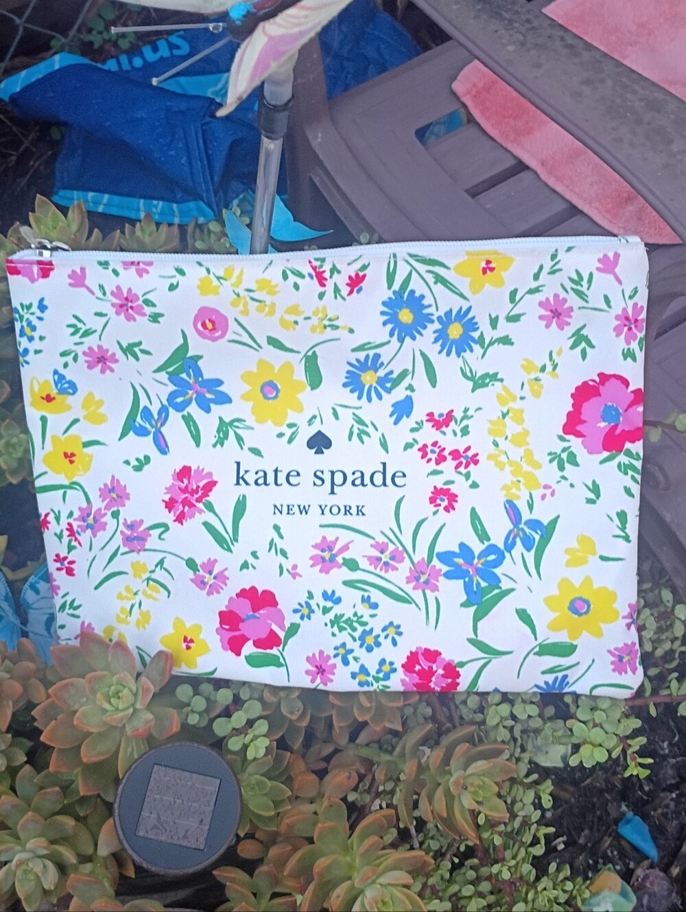 Kate Spade Zipper Bag 8x11